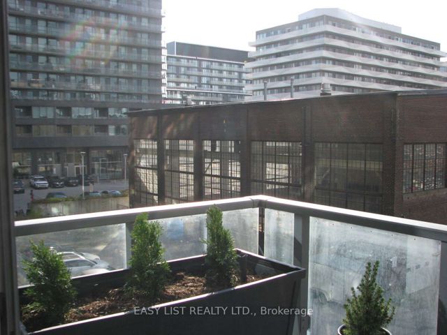 N204 - 120 Bayview Ave
