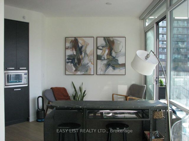 N204 - 120 Bayview Ave