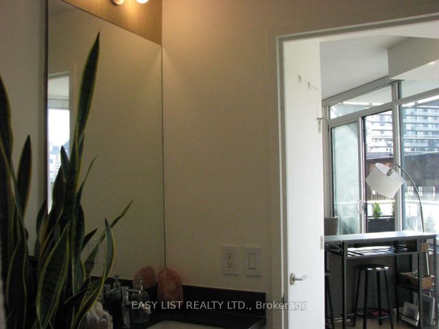 N204 - 120 Bayview Ave