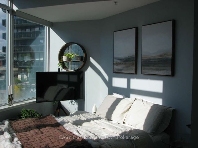 N204 - 120 Bayview Ave