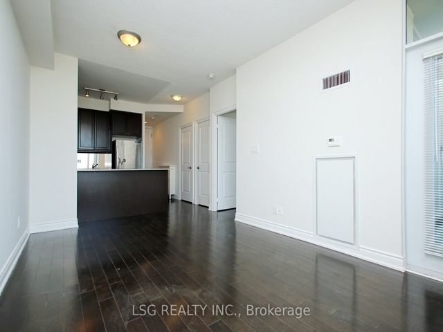 713 - 20 Bloorview Pl