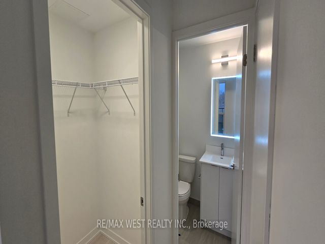 428 - 181 Sheppard Ave Ave S