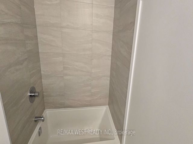 428 - 181 Sheppard Ave Ave S