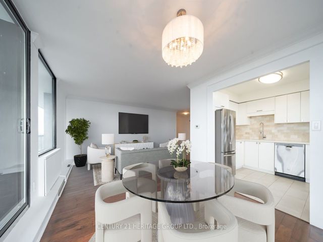 2401 - 135 Antibes Dr