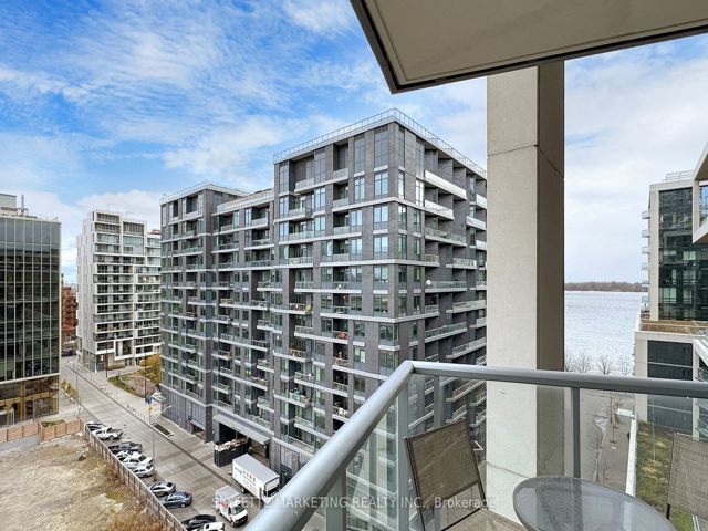 902 - 15 Merchants' Wharf  E