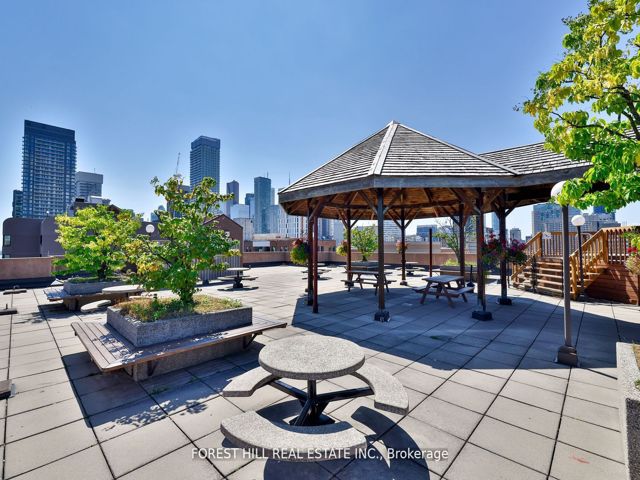 503 - 117 Gerrard St E