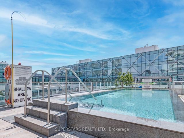 410 - 15 Queens Quay E