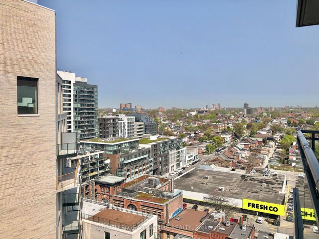 1601 - 1171 Queen St W