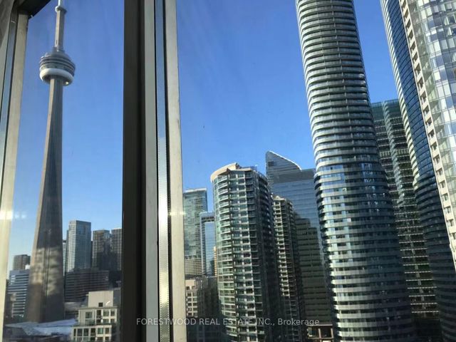 2201 - 208 Queens Quay Way W
