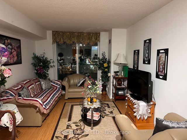 1707 - 61 Town Centre Crt