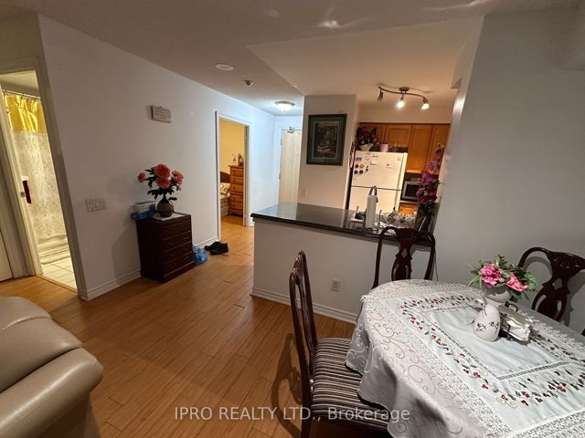 1707 - 61 Town Centre Crt