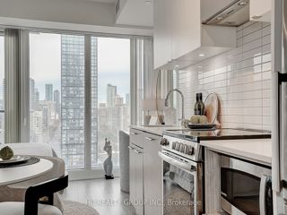 2211 - 251 Jarvis St