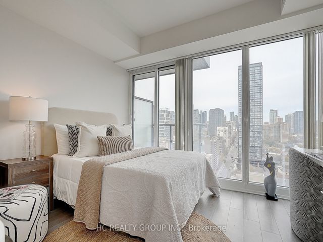 2211 - 251 Jarvis St