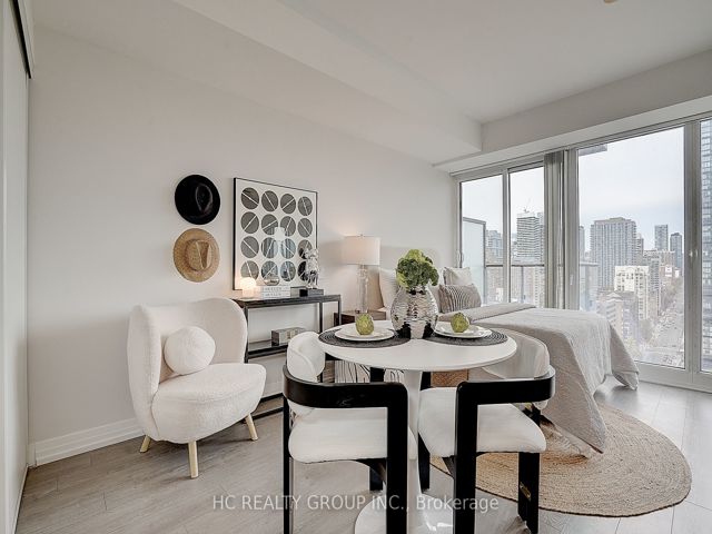 2211 - 251 Jarvis St