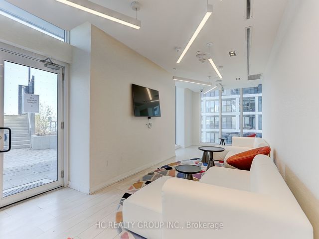 2211 - 251 Jarvis St