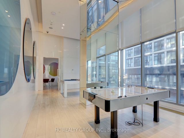 2211 - 251 Jarvis St