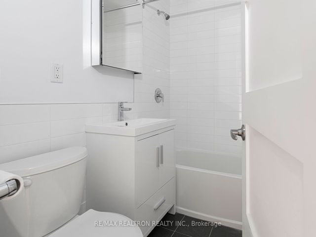 203 - 1545 Bathurst St