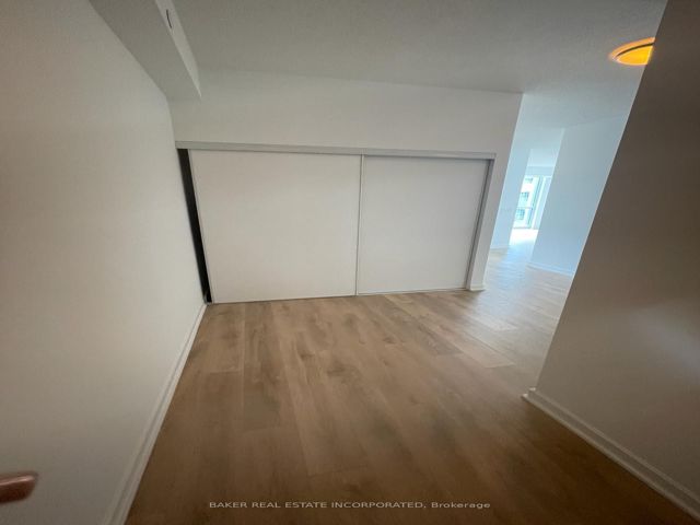 415 - 38 Forest Manor Rd