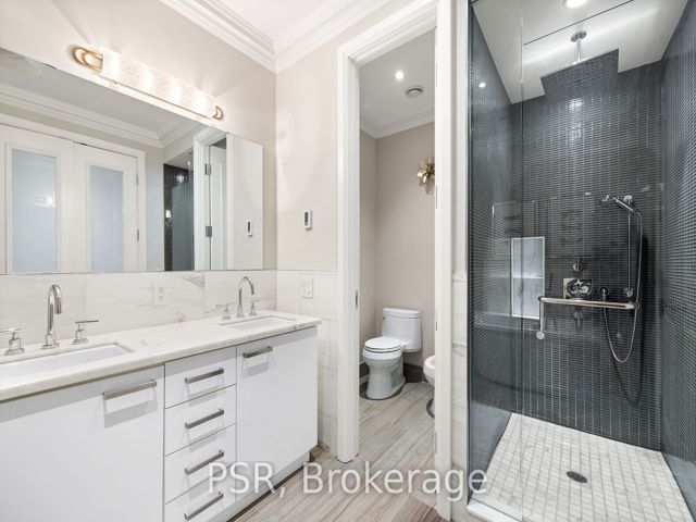 3604 - 311 Bay St
