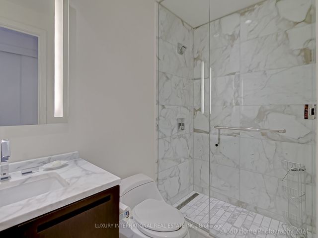 2501 - 180 University Ave