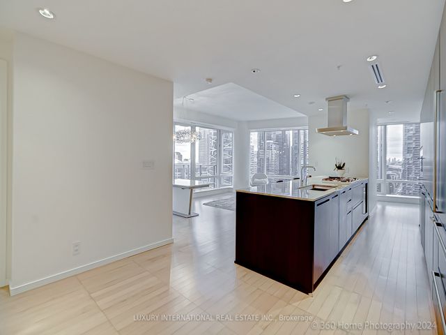 2501 - 180 University Ave