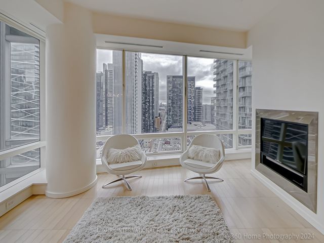2501 - 180 University Ave