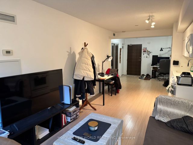 847 - 151 Dan Leckie Way