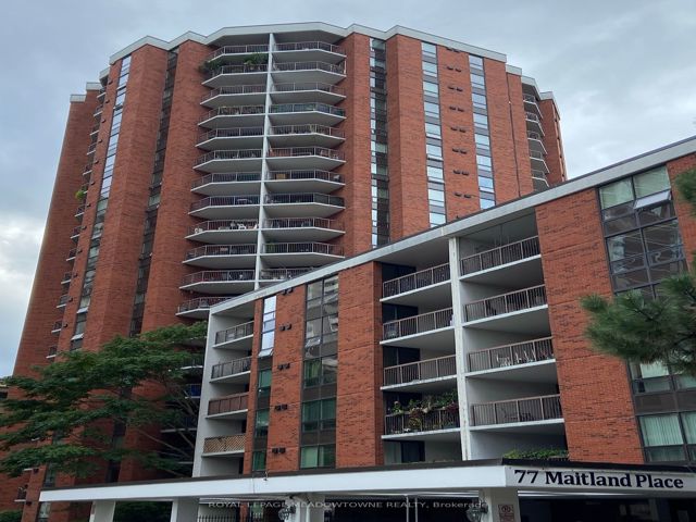 421 - 77 Maitland Pl