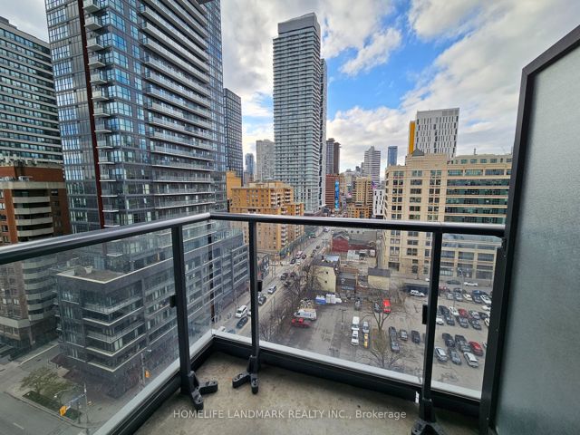 1428 - 251 Jarvis St