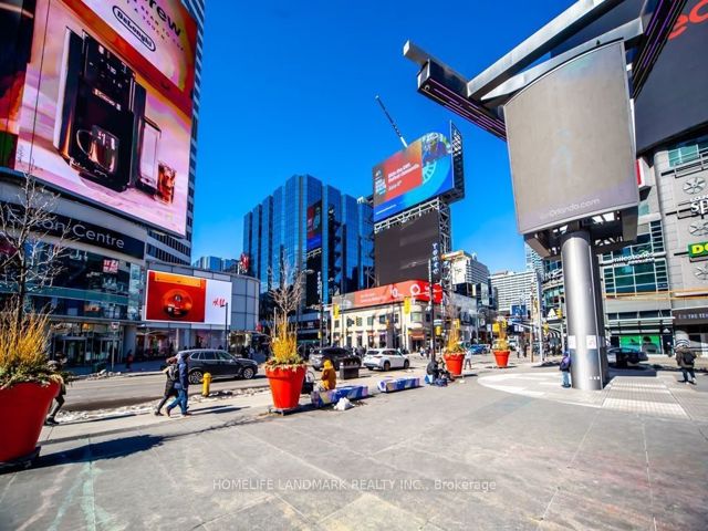1428 - 251 Jarvis St