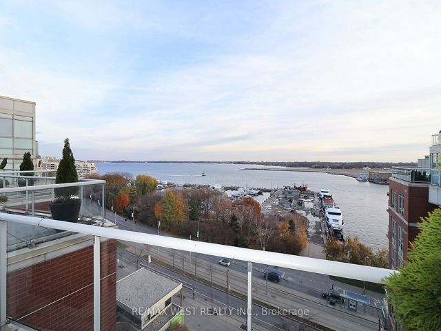 205 - 550 Queens Quay Way