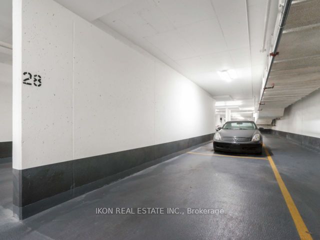 302 - 29 Queens Quay E