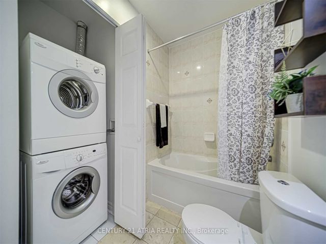1109 - 18 Holmes Ave