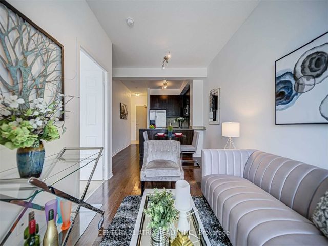 1109 - 18 Holmes Ave
