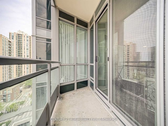 1109 - 18 Holmes Ave