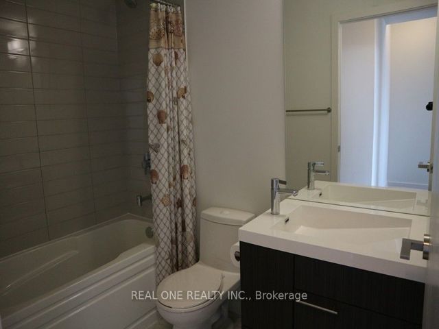 3002 - 30 Nelson St