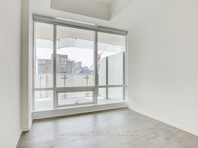 1307 - 1 Bloor St E