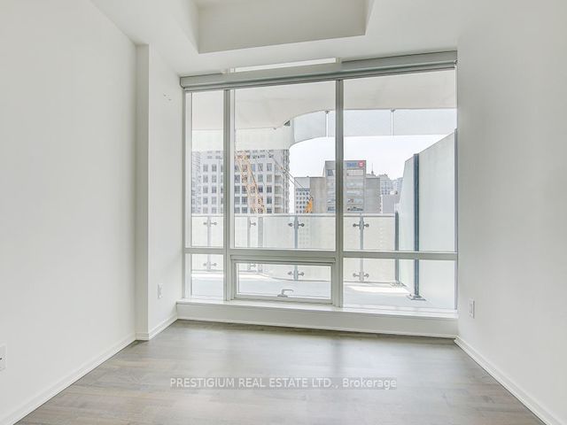 1307 - 1 Bloor St E