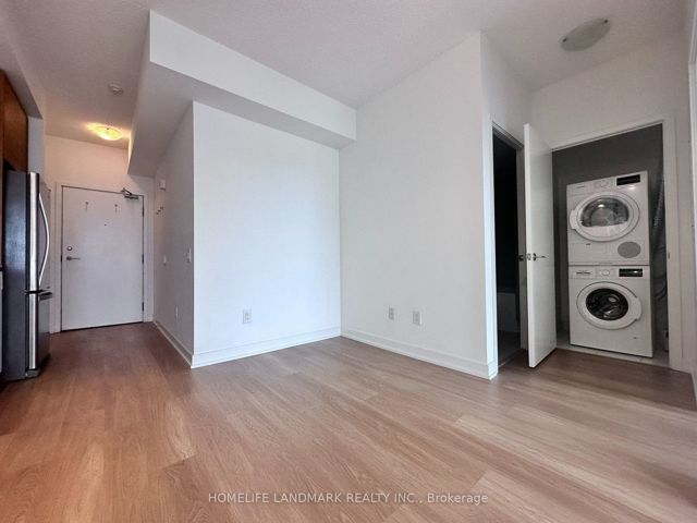 2306 - 121 Mcmahon Dr