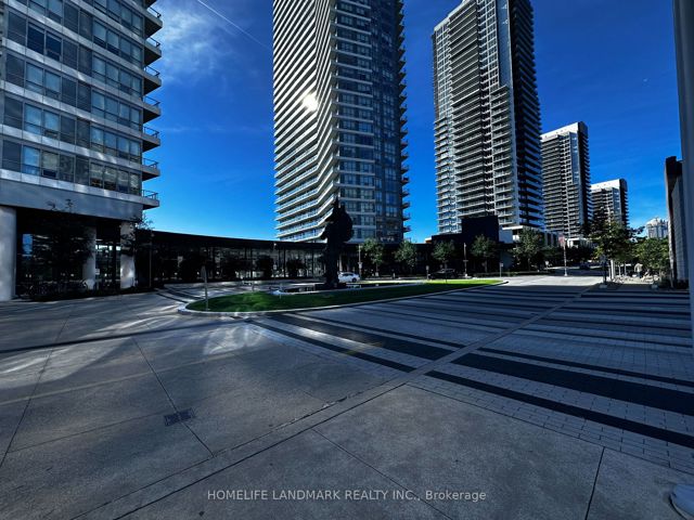 2306 - 121 Mcmahon Dr