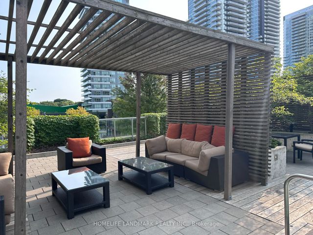 2306 - 121 Mcmahon Dr
