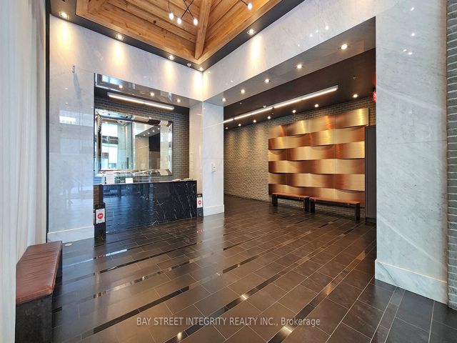 2107 - 210 Simcoe St