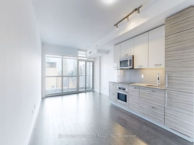 2107 - 210 Simcoe St
