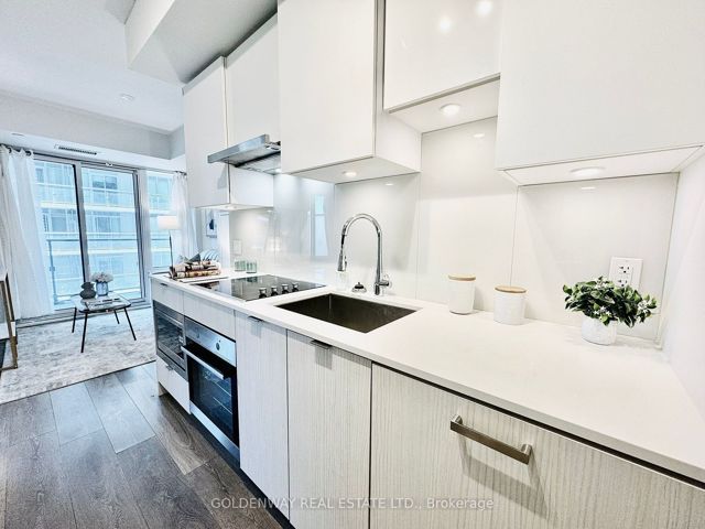 2115 - 195 Redpath Ave