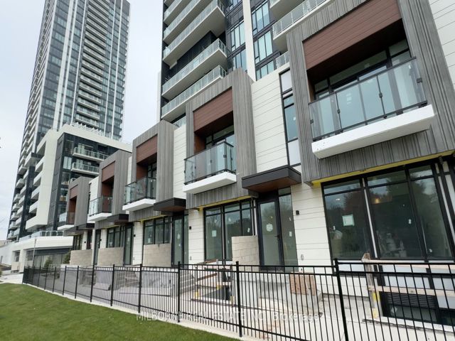TH102 - 20 O'neill Rd