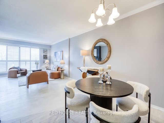 704 - 1818 Bayview Ave