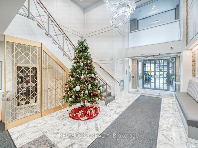 704 - 1818 Bayview Ave