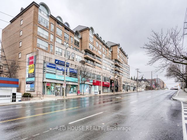 704 - 1818 Bayview Ave