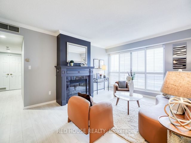 704 - 1818 Bayview Ave