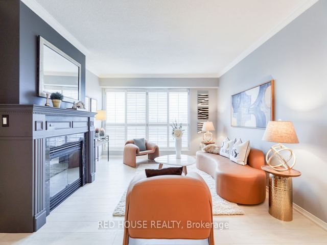 704 - 1818 Bayview Ave